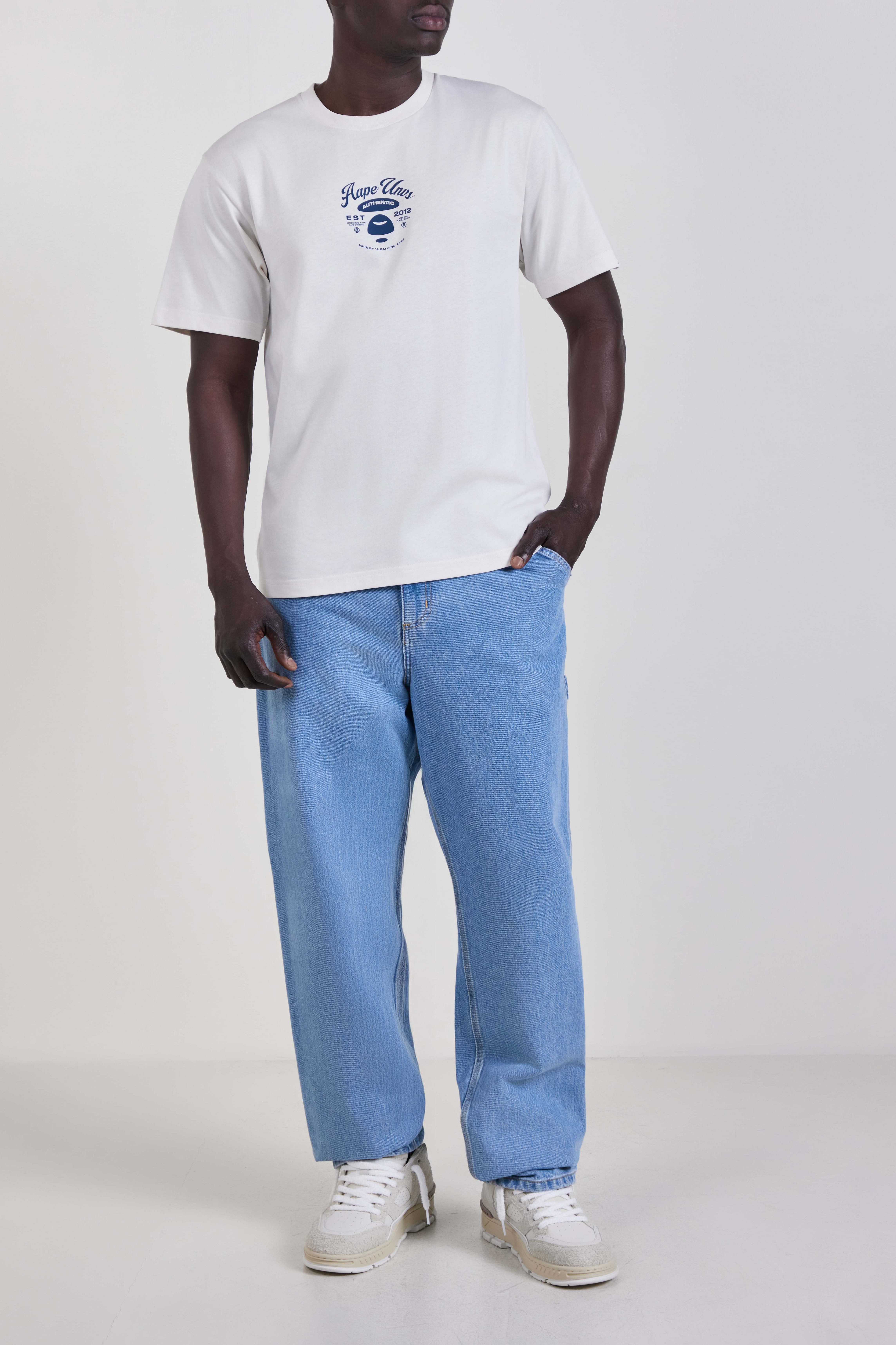 חולצת טי בגזרה ישרה